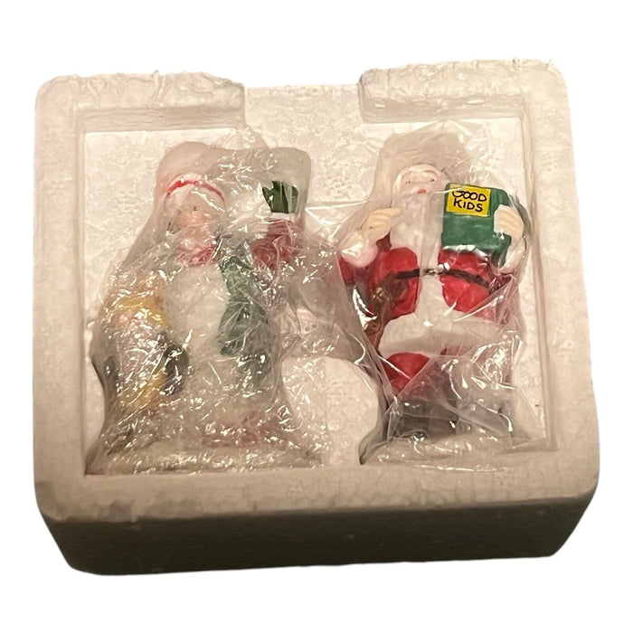 Dept 56 North Pole Series - Santa & Mrs. Claus #56090 - EUC