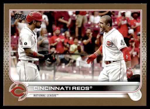 Cincinnati Reds 2022 Topps Series 1 Gold Front of Card