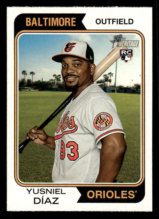 Yusniel Díaz 2023 Topps Heritage Baseball Base Front of Card